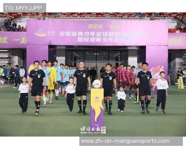 球星炫技足球盛宴激情演绎绿茵场上非凡瞬间 球星炫技足球盛宴激情演绎绿茵场上非凡瞬间